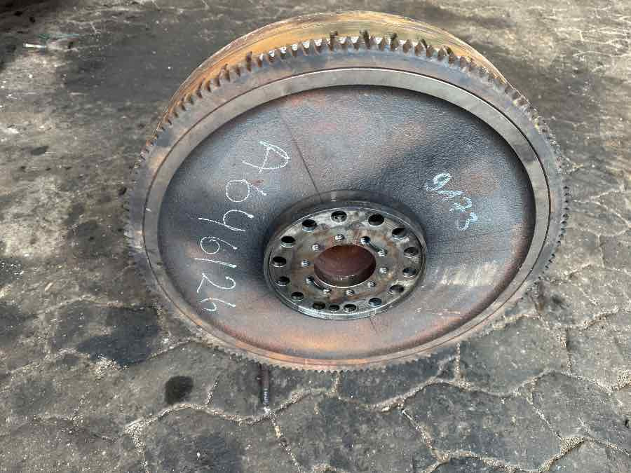 VOLVO FLY WHEEL 21416133 - Engine and parts for Truck: picture 1 VOLVO FLY WHEEL 21416133 - Engine and parts for Truck: picture 1