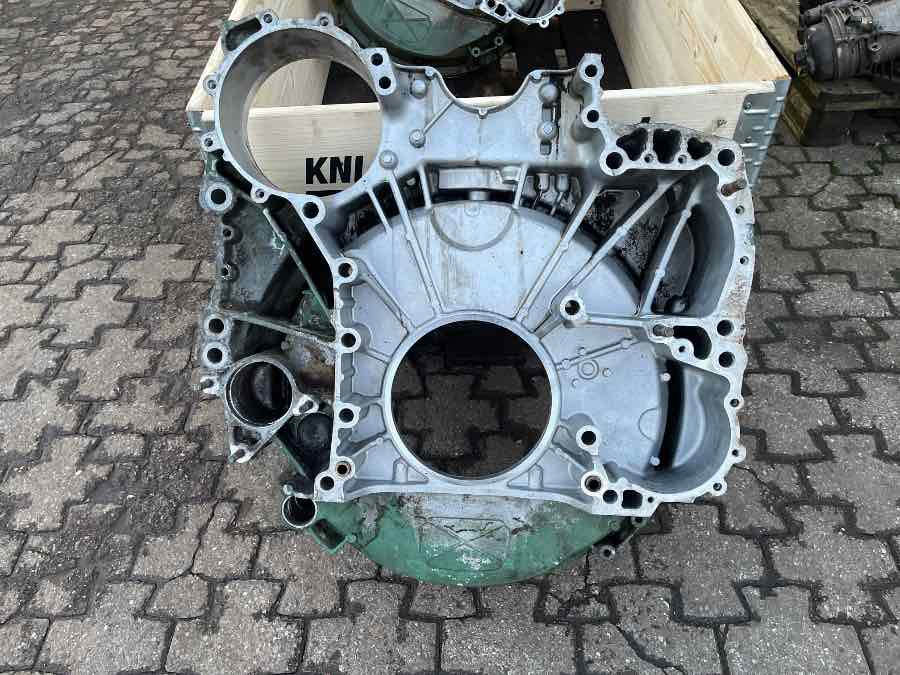 VOLVO FLYWHELL HOUSE 21769018 - Engine and parts for Truck: picture 1 VOLVO FLYWHELL HOUSE 21769018 - Engine and parts for Truck: picture 1
