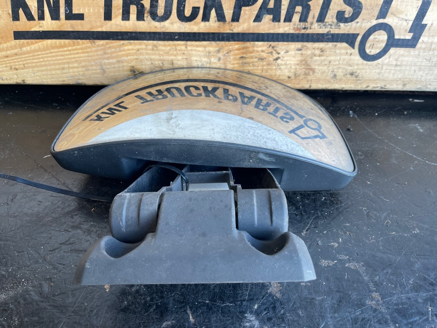 VOLVO MIRROR 84167321 - Cab and interior for Truck: picture 1 VOLVO MIRROR 84167321 - Cab and interior for Truck: picture 1