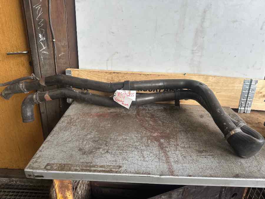 VOLVO WATER PIPES RETRADER 22026855 - Air intake pipe: picture 1 VOLVO WATER PIPES RETRADER 22026855 - Air intake pipe: picture 1