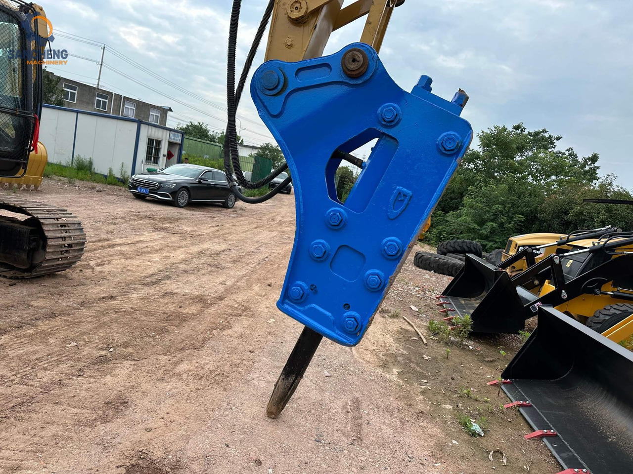 CAT 320CL crawler excavator with hammer - Crawler excavator: picture 5 CAT 320CL crawler excavator with hammer - Crawler excavator: picture 5