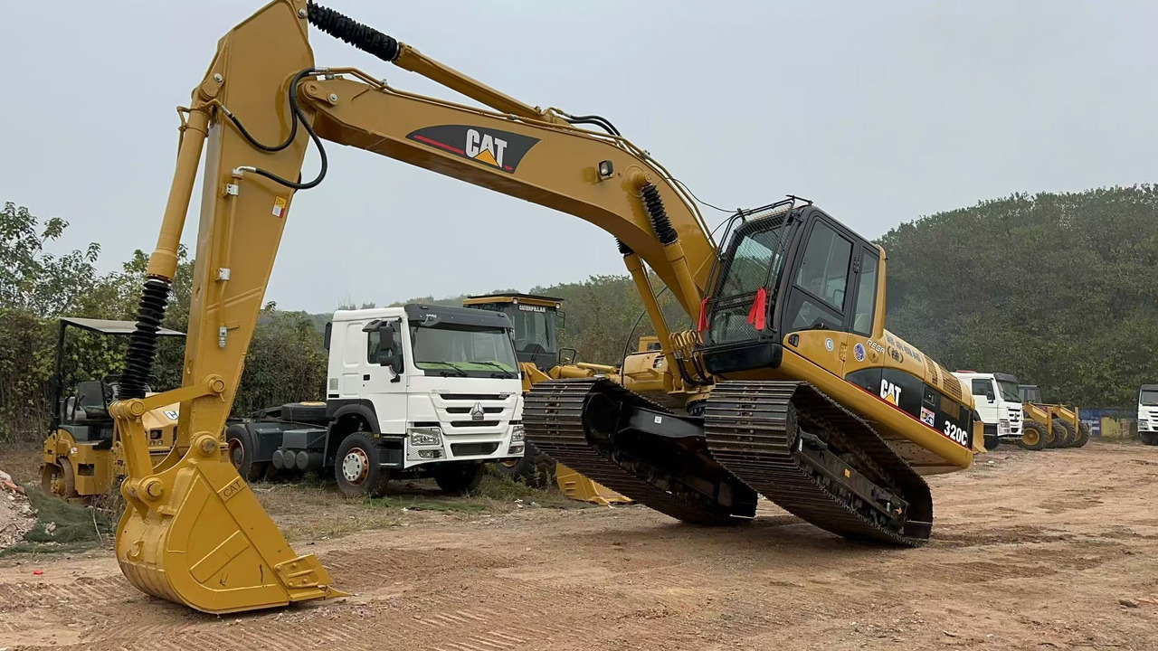 CATERPILLAR 320C - Crawler excavator: picture 4 CATERPILLAR 320C - Crawler excavator: picture 4