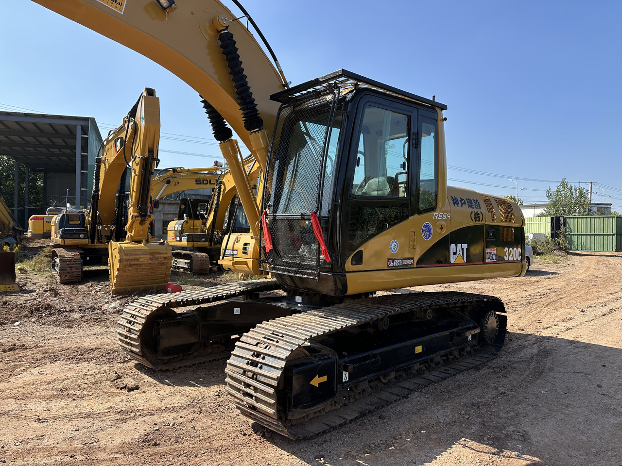 CATERPILLAR 320CL - Crawler excavator: picture 2 CATERPILLAR 320CL - Crawler excavator: picture 2