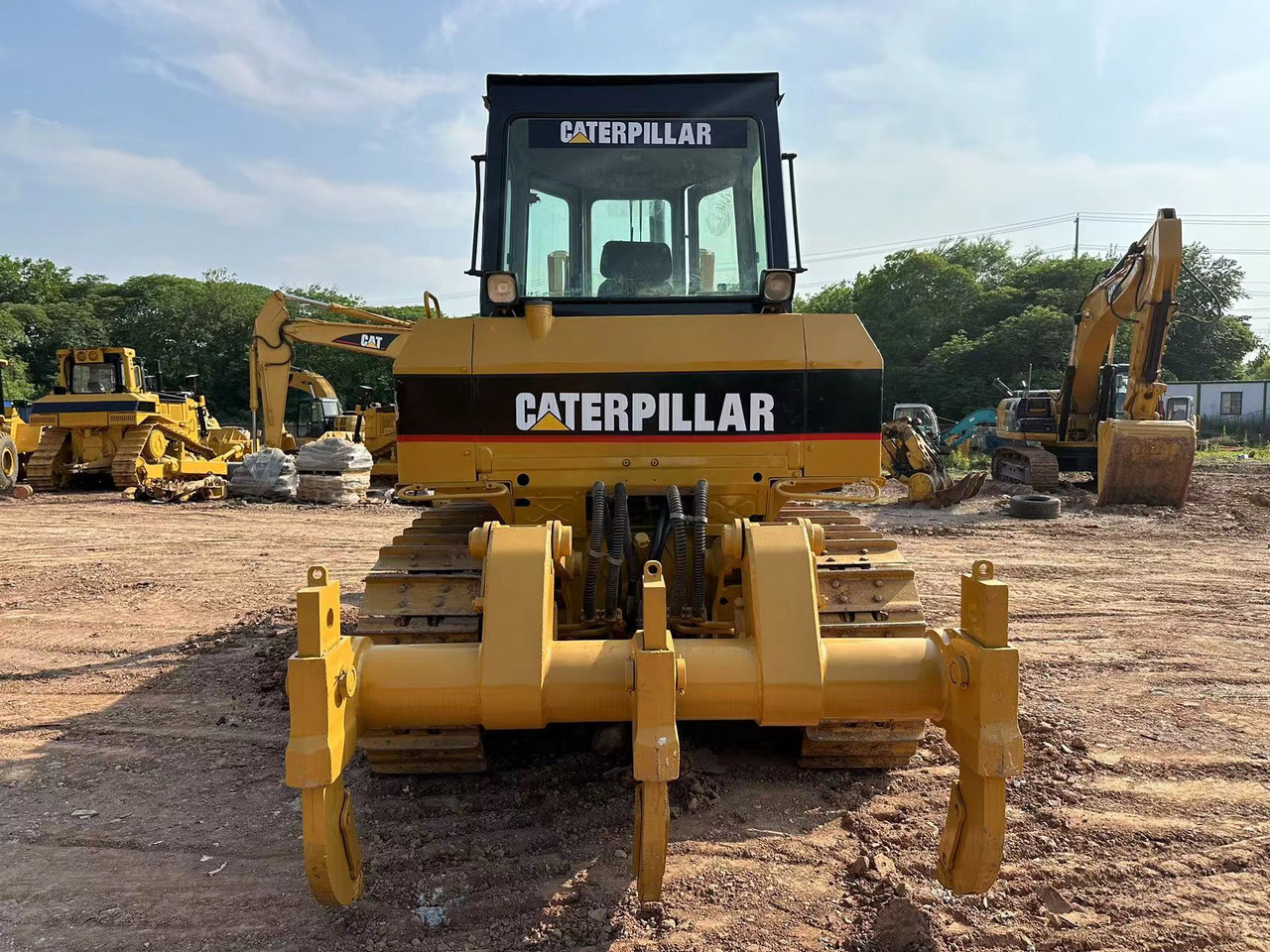 Bulldozer CATERPILLAR D6G Crawler Dozer: picture 8