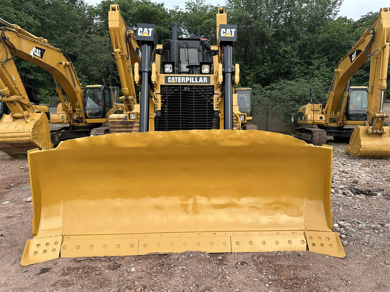 CATERPILLAR D7R - Bulldozer: picture 4 CATERPILLAR D7R - Bulldozer: picture 4