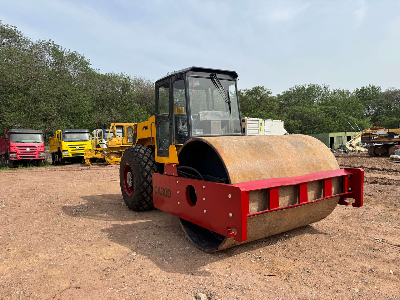 DYNAPAC CA30D - Roller: picture 1 DYNAPAC CA30D - Roller: picture 1