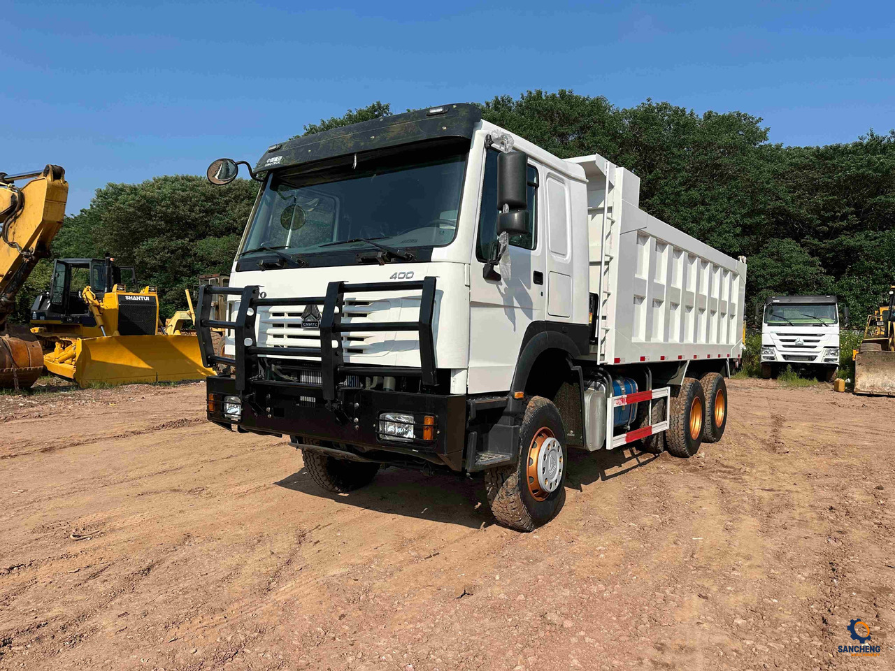 HOWO 400hp - Tipper: picture 3 HOWO 400hp - Tipper: picture 3