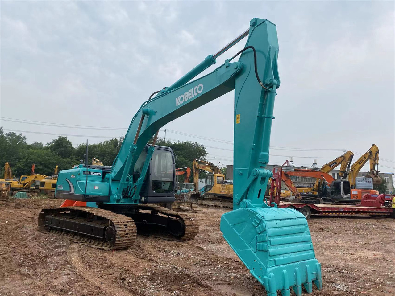 KOBELCO SK210LC-8 - Crawler excavator: picture 2 KOBELCO SK210LC-8 - Crawler excavator: picture 2