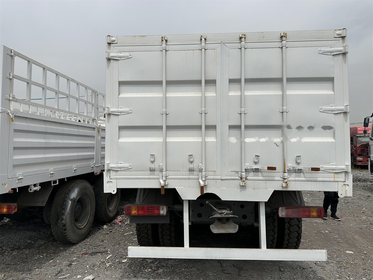 SINOTRUK HOWO 371 Cargo truck - Livestock truck: picture 5 SINOTRUK HOWO 371 Cargo truck - Livestock truck: picture 5