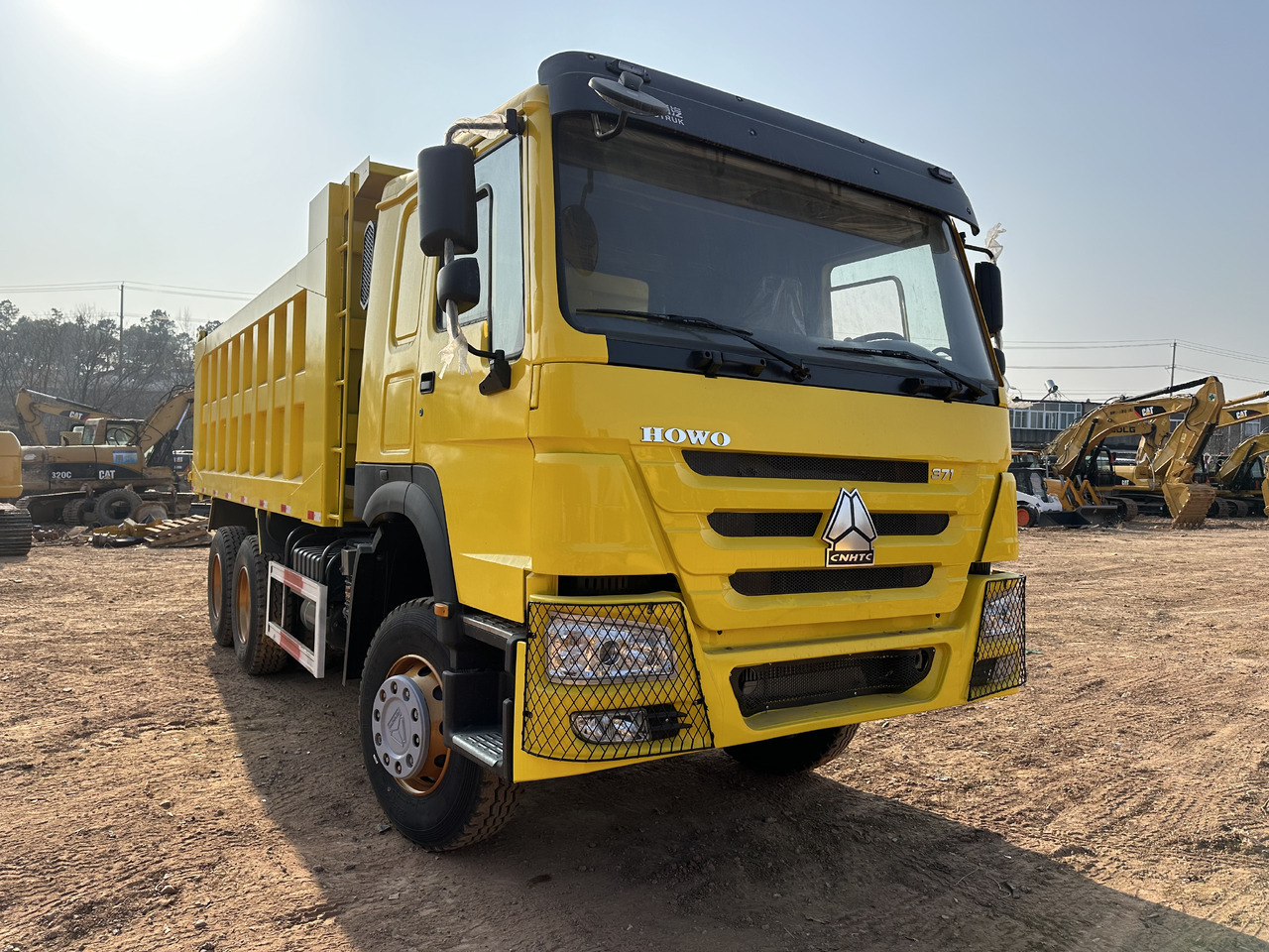SINOTRUK HOWO 371 - Tipper: picture 1 SINOTRUK HOWO 371 - Tipper: picture 1