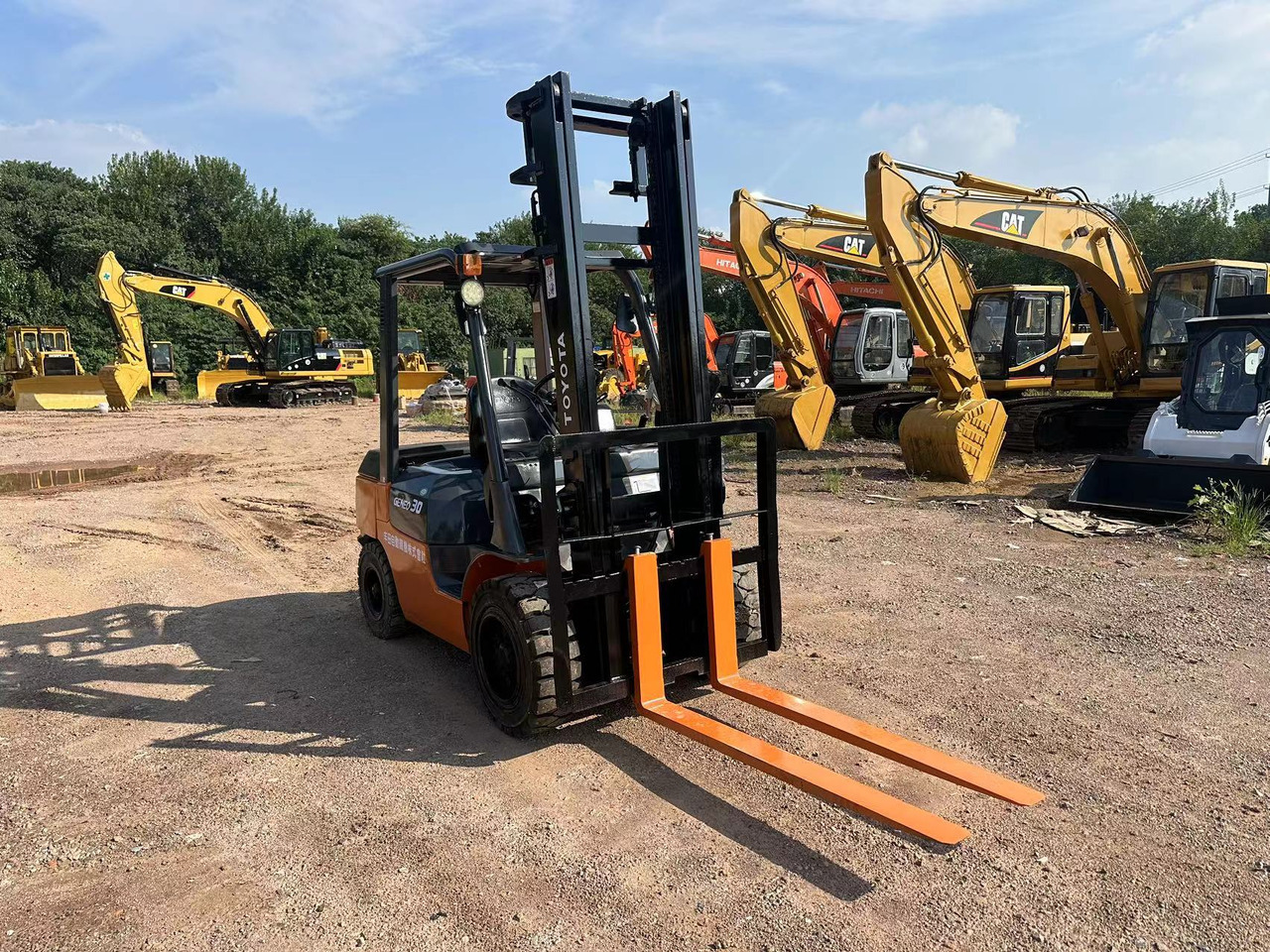 TOYOTA GENEO30 - Diesel forklift: picture 1 TOYOTA GENEO30 - Diesel forklift: picture 1