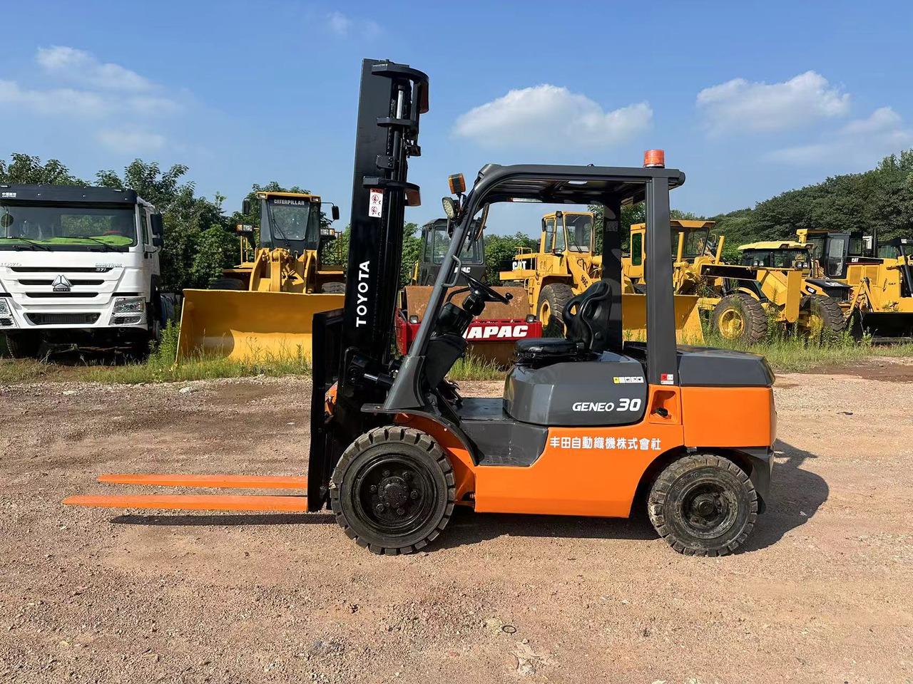Diesel forklift Toyota Geneo 30: picture 1