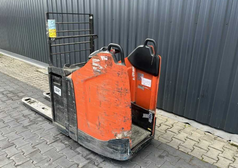 BT LPE200 - Pallet truck: picture 3 BT LPE200 - Pallet truck: picture 3