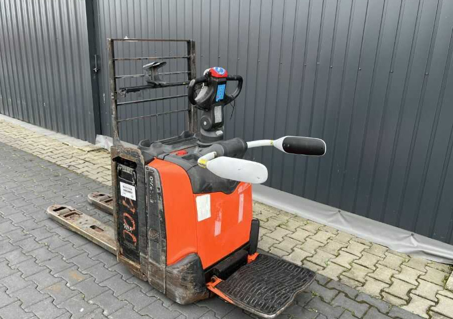 BT LPE200 - Pallet truck: picture 3 BT LPE200 - Pallet truck: picture 3