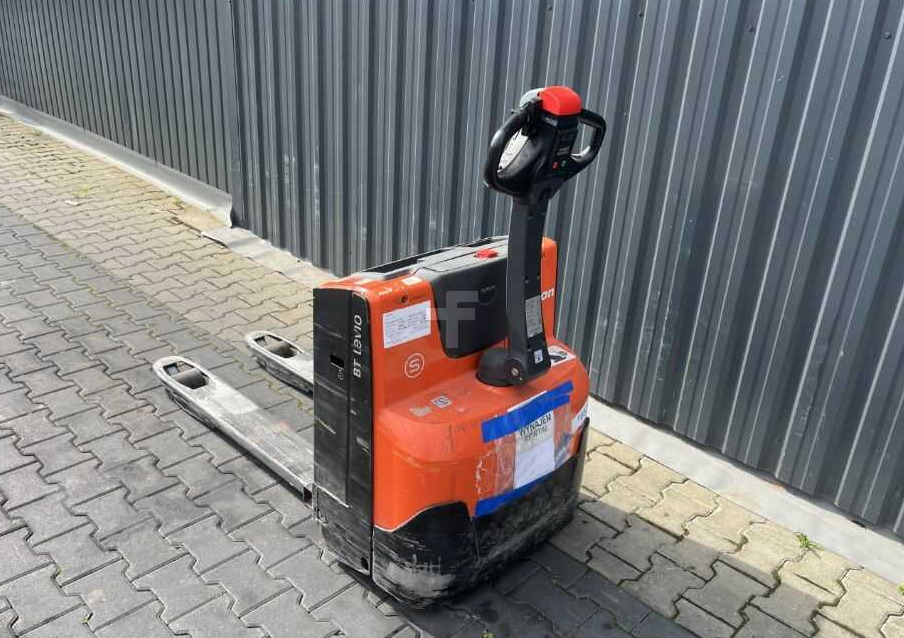 BT LWE140 - Pallet truck: picture 3 BT LWE140 - Pallet truck: picture 3