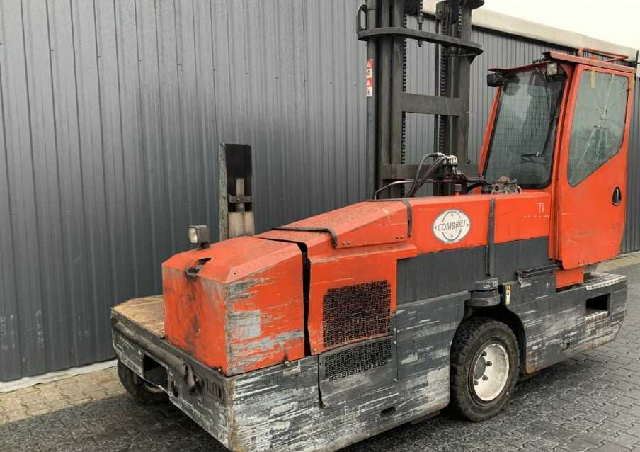 Combilift C5000SL - 4-way reach truck: picture 1 Combilift C5000SL - 4-way reach truck: picture 1