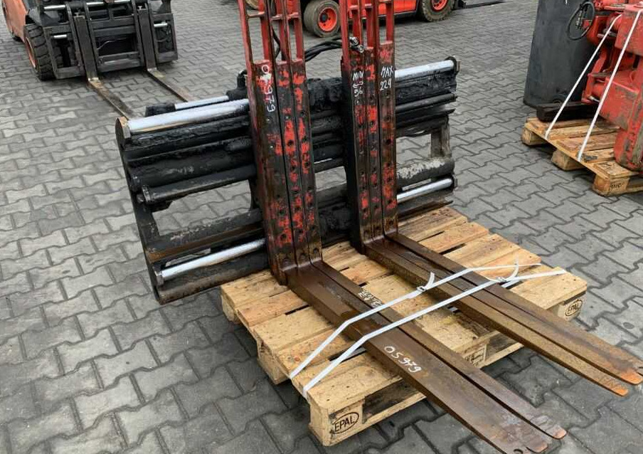 Durwen DRPK30CS - Forks for Forklift: picture 2 Durwen DRPK30CS - Forks for Forklift: picture 2