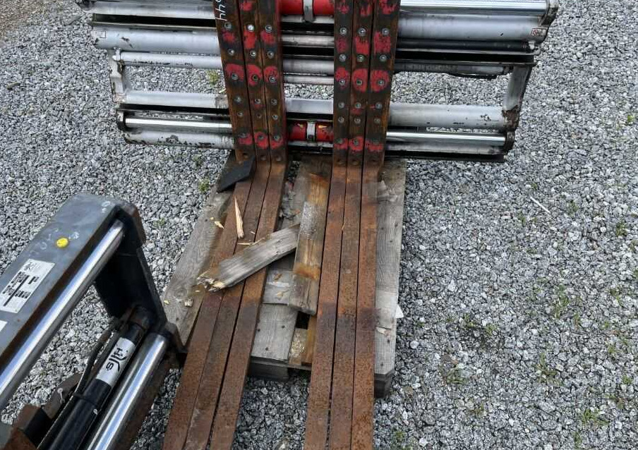 Durwen DRPK45C - Forks for Forklift: picture 2 Durwen DRPK45C - Forks for Forklift: picture 2