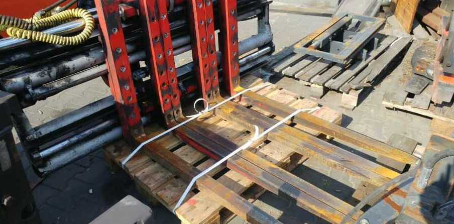 Durwen DRPK45C - Forks for Forklift: picture 2 Durwen DRPK45C - Forks for Forklift: picture 2