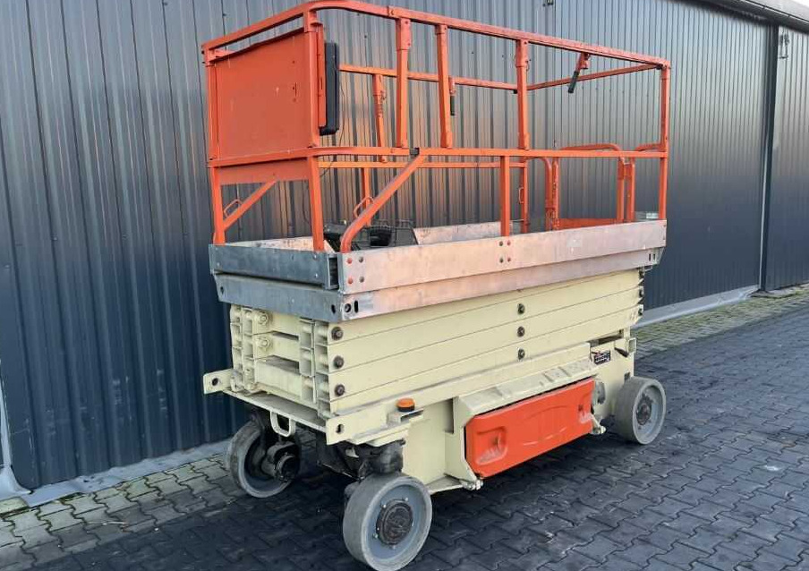 JLG 2646ES - Scissor lift: picture 1 JLG 2646ES - Scissor lift: picture 1