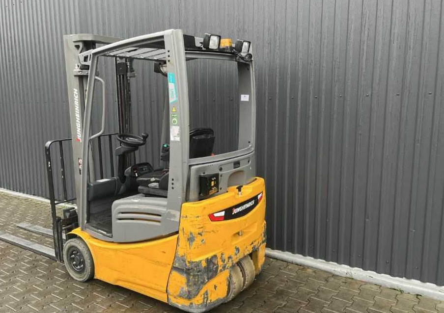 Jungheinrich EFG215 - Electric forklift: picture 3 Jungheinrich EFG215 - Electric forklift: picture 3