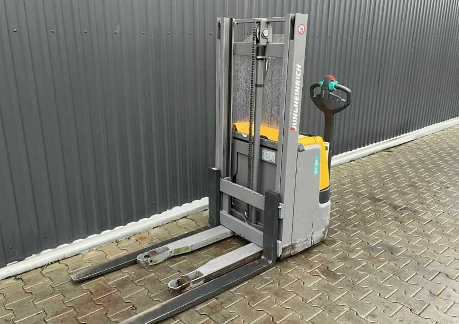 Jungheinrich EJC110 - Stacker: picture 1 Jungheinrich EJC110 - Stacker: picture 1