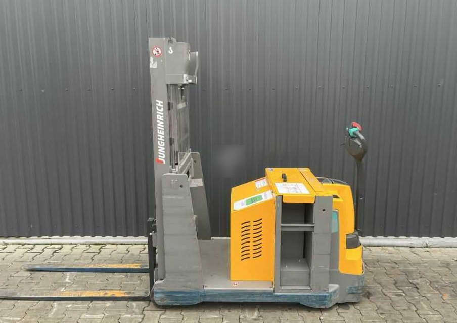 Jungheinrich EJG112 - Stacker: picture 2 Jungheinrich EJG112 - Stacker: picture 2