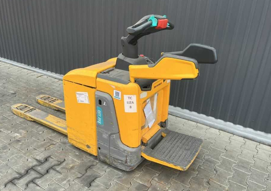 Jungheinrich ERE120 - Pallet truck: picture 3 Jungheinrich ERE120 - Pallet truck: picture 3