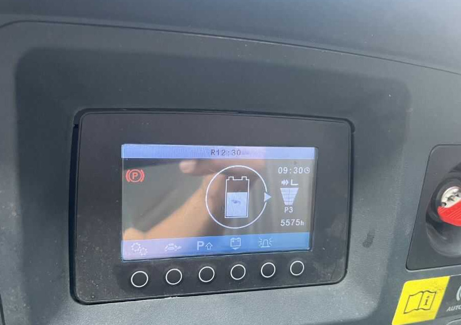 Jungheinrich ETV214 - Reach truck: picture 5 Jungheinrich ETV214 - Reach truck: picture 5