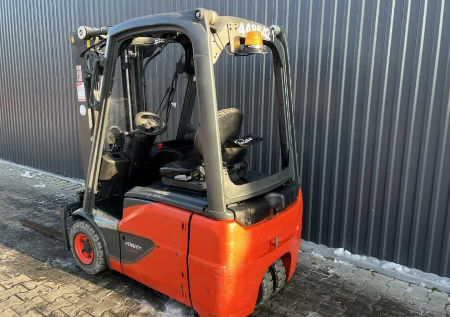 Linde E16C-02 - Electric forklift: picture 3 Linde E16C-02 - Electric forklift: picture 3