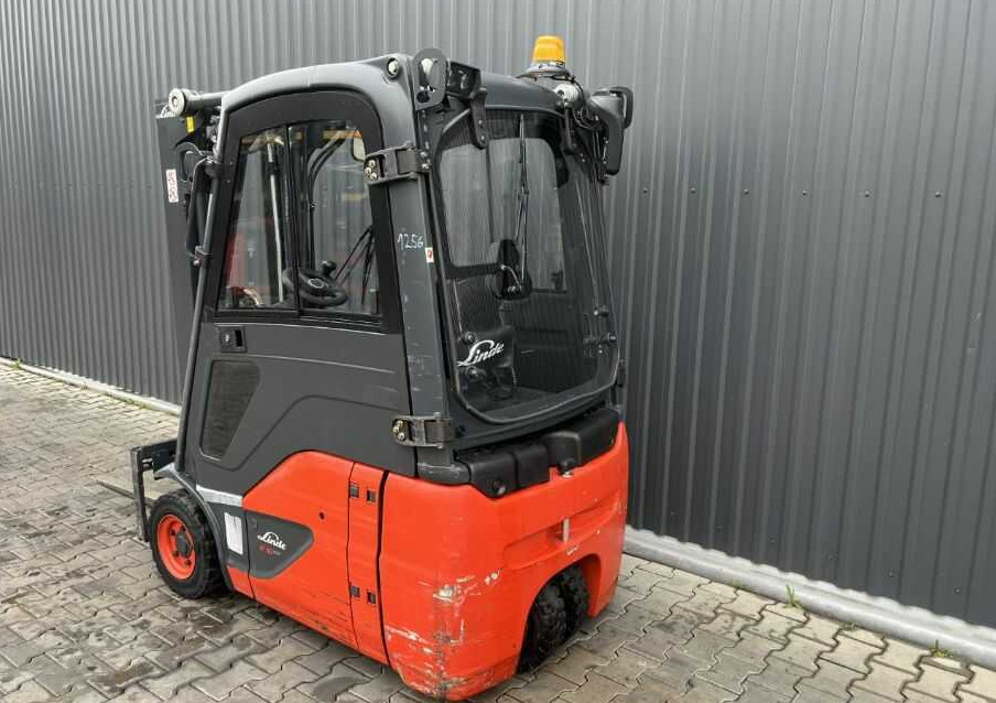 Linde E16C-02 - Electric forklift: picture 3 Linde E16C-02 - Electric forklift: picture 3