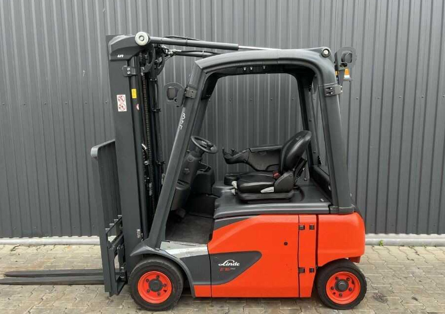 Linde E16P-02 - Electric forklift: picture 2 Linde E16P-02 - Electric forklift: picture 2