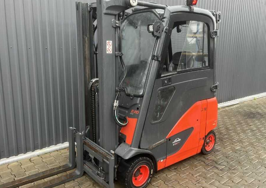 Linde E20PH-02 - Electric forklift: picture 1 Linde E20PH-02 - Electric forklift: picture 1