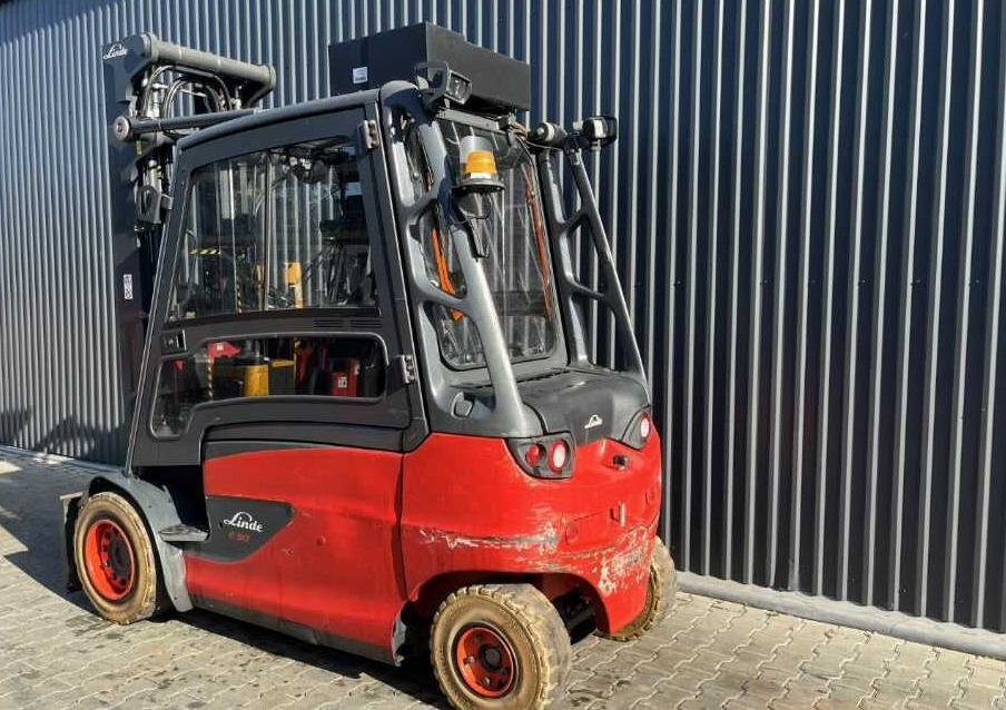 Linde E50HL-01/600 - Electric forklift: picture 3 Linde E50HL-01/600 - Electric forklift: picture 3