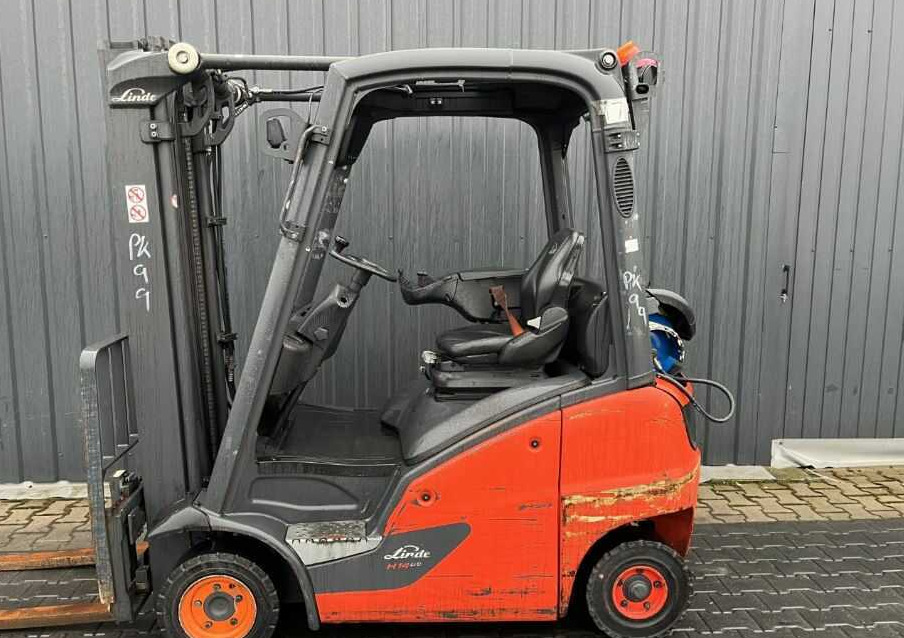 Linde H14T-01 - LPG forklift: picture 4 Linde H14T-01 - LPG forklift: picture 4