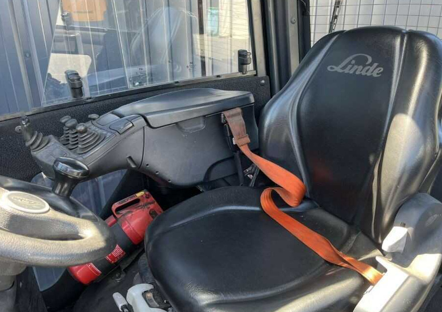 LPG forklift Linde H20T-01: picture 7