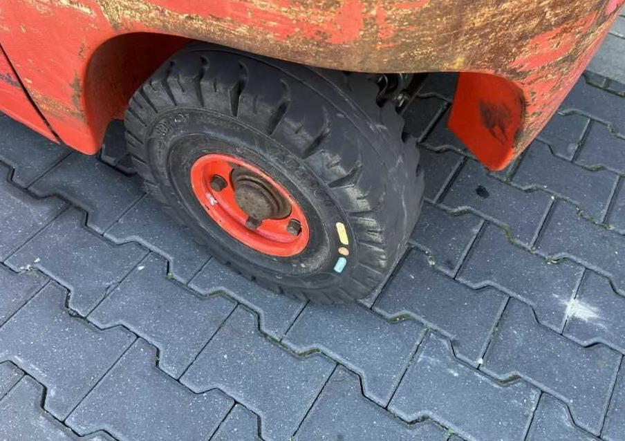 LPG forklift Linde H20T-01: picture 9