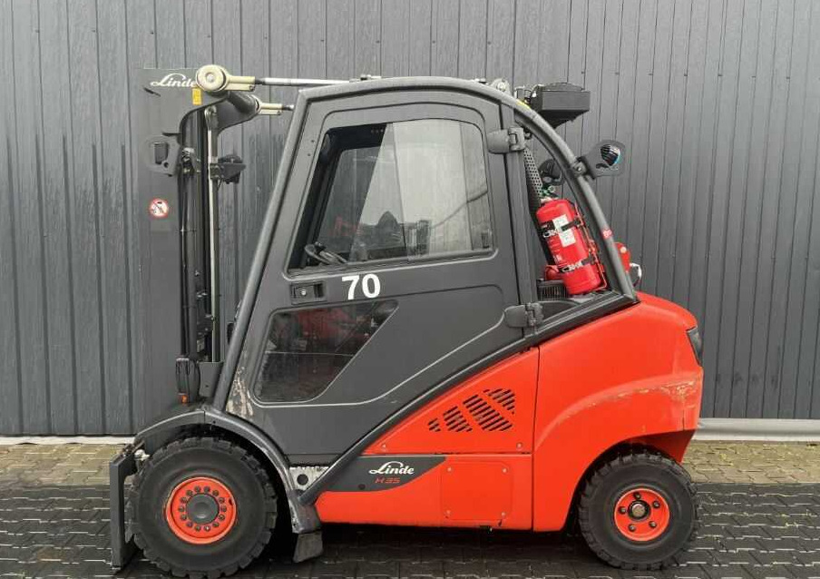 Linde H35D-01 - Diesel forklift: picture 2 Linde H35D-01 - Diesel forklift: picture 2