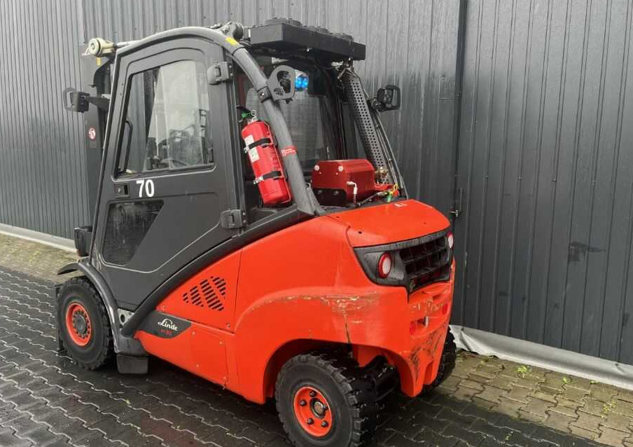 Linde H35D-01 - Diesel forklift: picture 3 Linde H35D-01 - Diesel forklift: picture 3