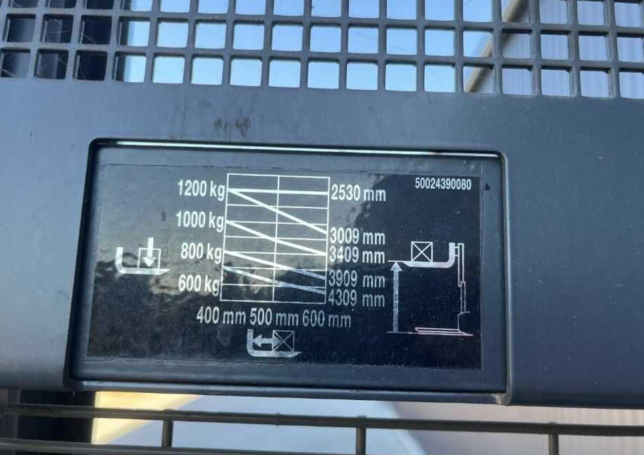 Linde L12 - Stacker: picture 5 Linde L12 - Stacker: picture 5