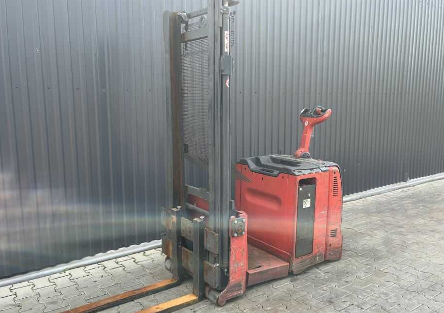 Linde L12AC - Stacker: picture 1 Linde L12AC - Stacker: picture 1