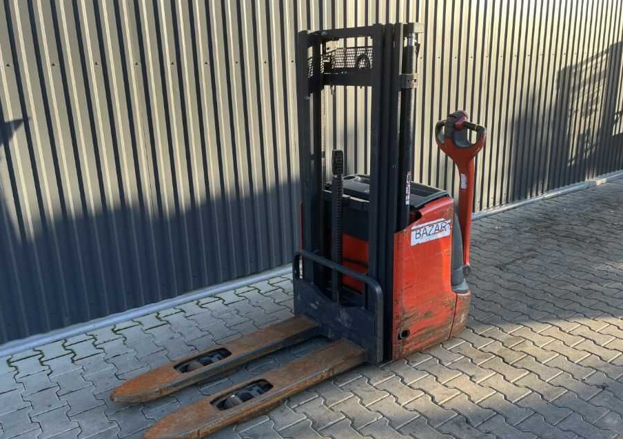 Linde L12L - Stacker: picture 1 Linde L12L - Stacker: picture 1
