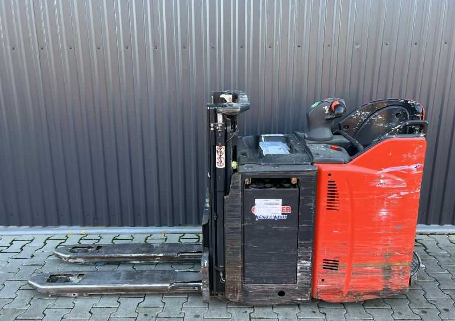 Linde L12LHP - Stacker: picture 2 Linde L12LHP - Stacker: picture 2