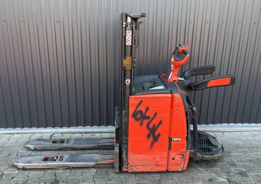 Linde L14lAP - Stacker: picture 2 Linde L14lAP - Stacker: picture 2