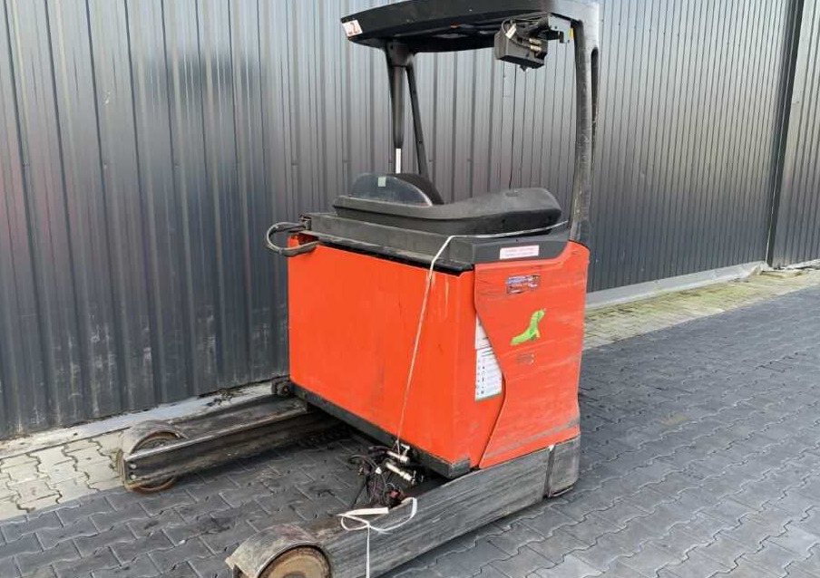 Linde R14HD-01 - Reach truck: picture 3 Linde R14HD-01 - Reach truck: picture 3