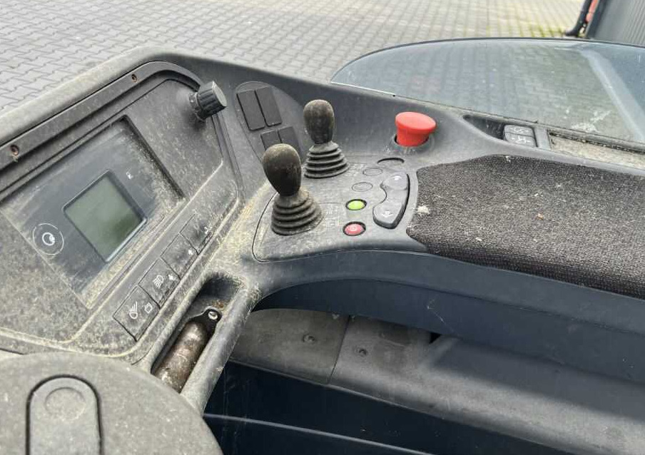 Linde R14HD-01 - Reach truck: picture 5 Linde R14HD-01 - Reach truck: picture 5