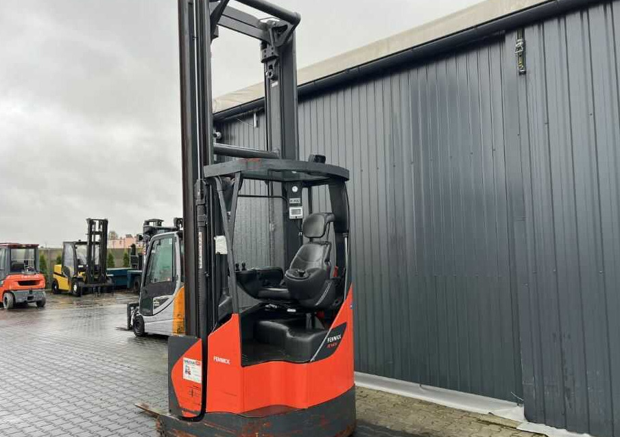 Linde R14X - Reach truck: picture 3 Linde R14X - Reach truck: picture 3