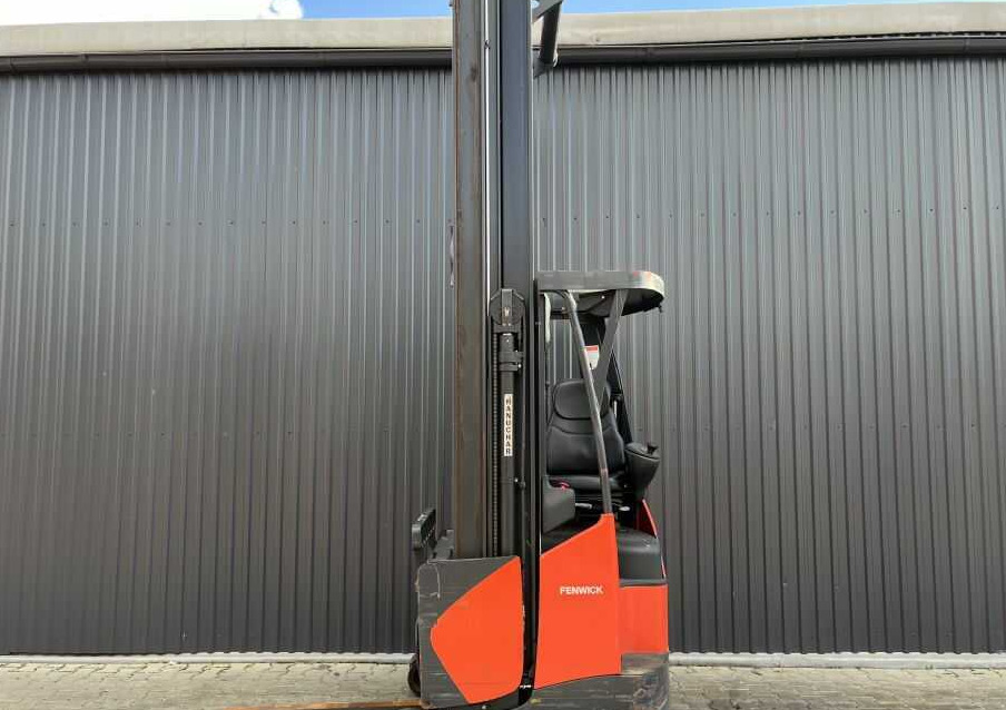 Linde R14X - Reach truck: picture 2 Linde R14X - Reach truck: picture 2