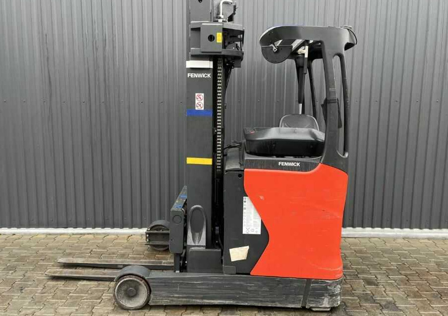 Linde R16HD-01 - Reach truck: picture 2 Linde R16HD-01 - Reach truck: picture 2