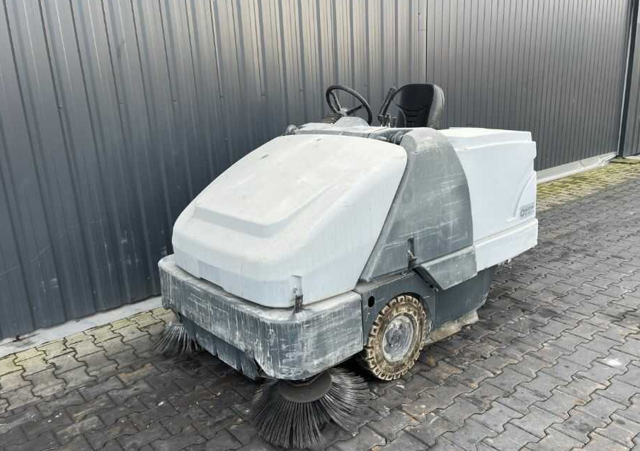 Nilfisk SR1601 - Industrial sweeper: picture 1 Nilfisk SR1601 - Industrial sweeper: picture 1
